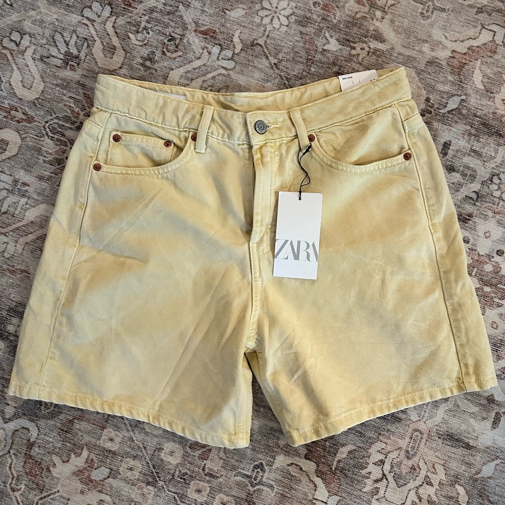 Zara Bermuda yellow denim shorts